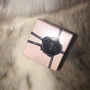 Viktor and Rolf Flowerbomb Mini 0.24 FLOZ.